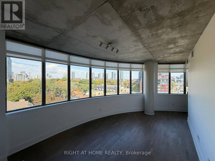602 - 90 Trinity Street — photo 12 of 26