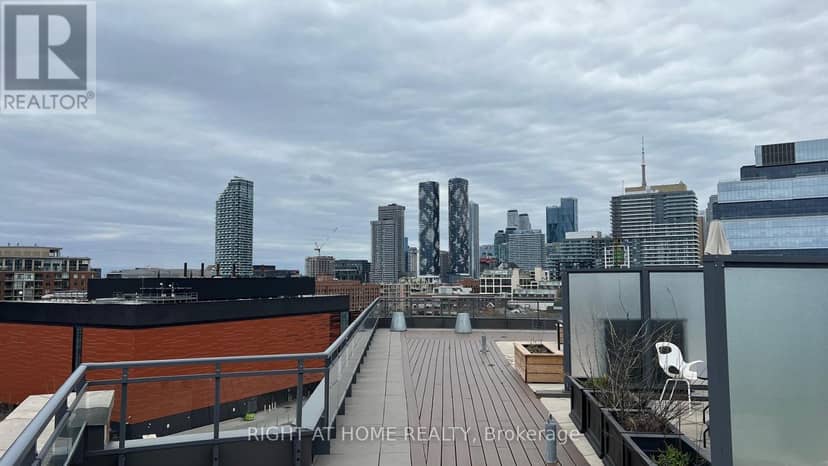 602 - 90 Trinity Street — photo 26 of 26