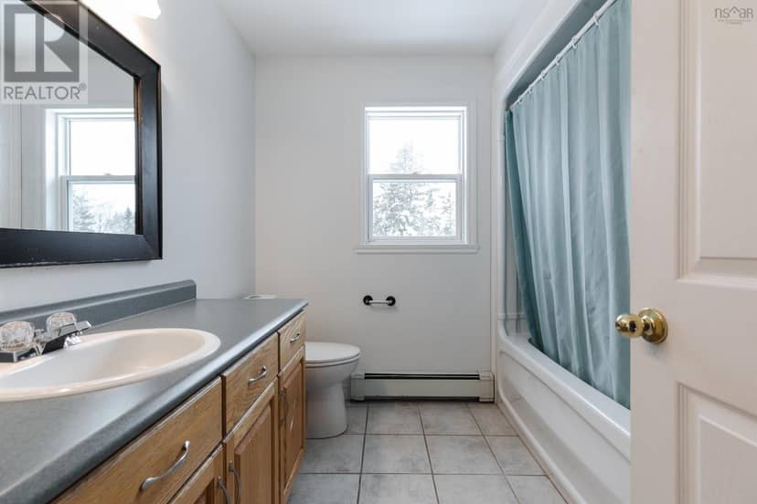 252 Gleneagles Drive — photo 25 of 40