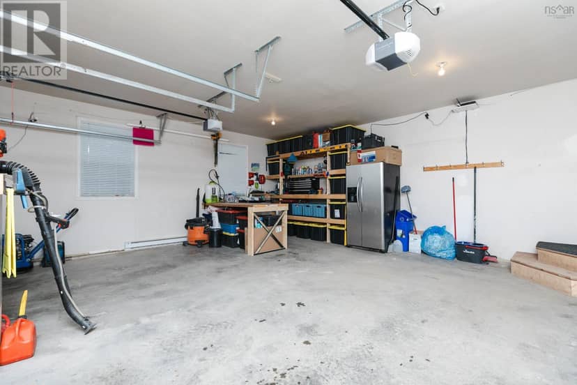 252 Gleneagles Drive — photo 33 of 40