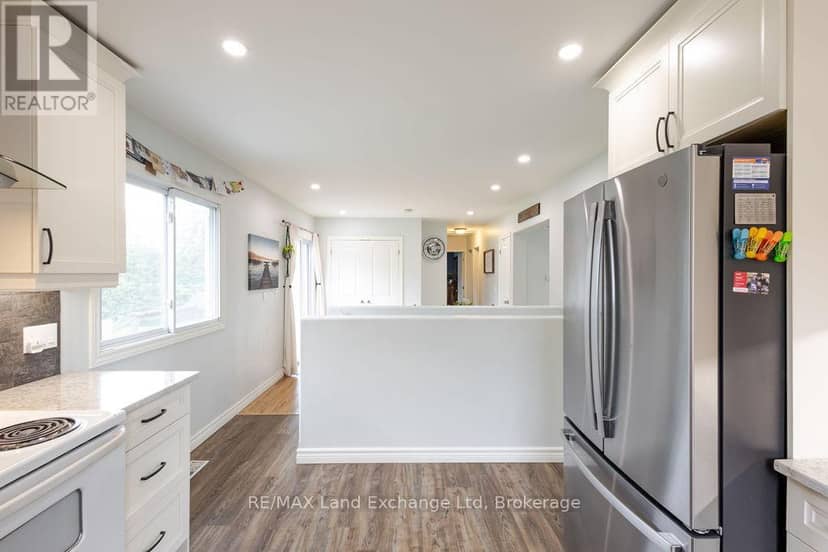 463 Wolsley Street — photo 10 of 40