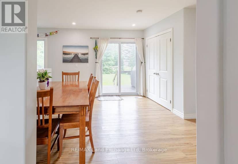 463 Wolsley Street — photo 12 of 40