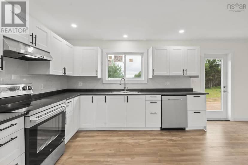 183 Moore Road — photo 7 of 31