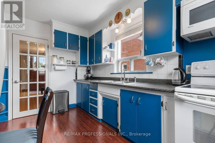 122 Treeview Drive — photo 8 of 40