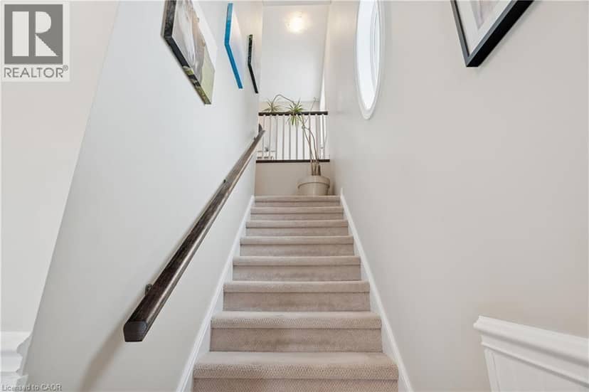 10 CHESTNUT Drive — photo 24 of 40