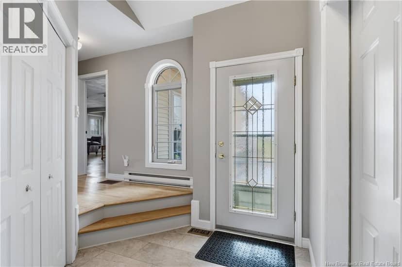 12 Thaddee Street — photo 11 of 40