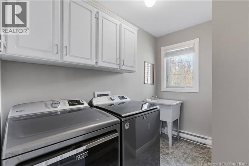 12 Thaddee Street — photo 25 of 40