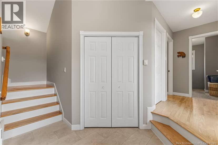 12 Thaddee Street — photo 12 of 40