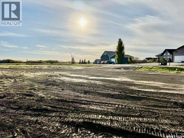 10 Humboldt Lake CRESCENT — photo 5 of 40