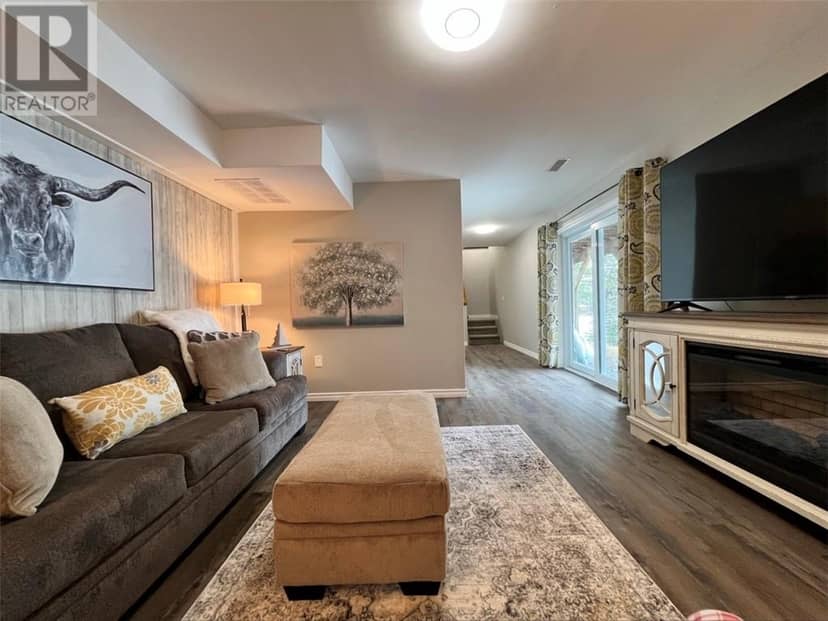 75 Curry Point — photo 18 of 28