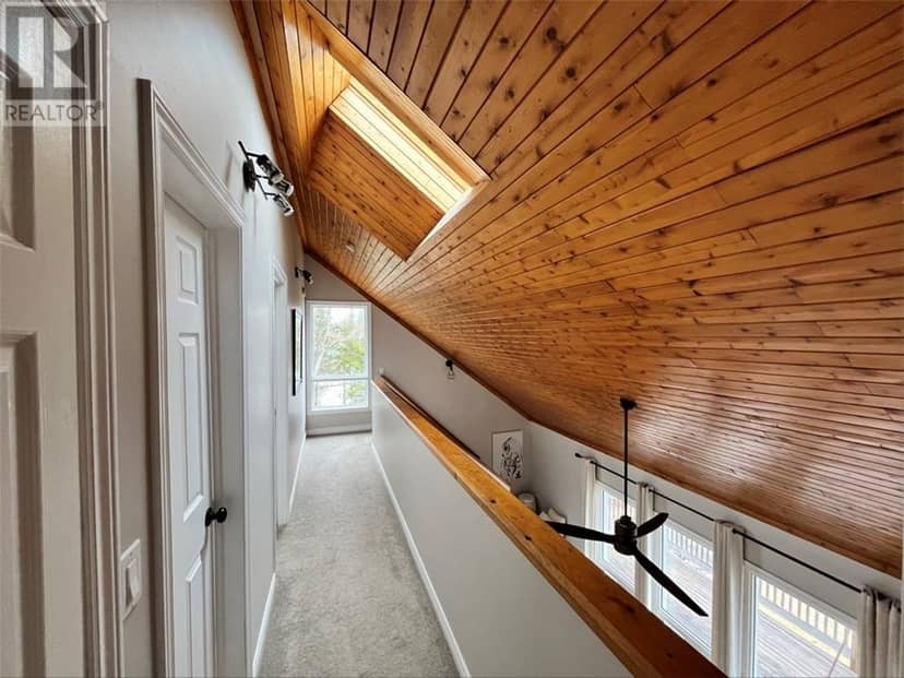 75 Curry Point — photo 21 of 28
