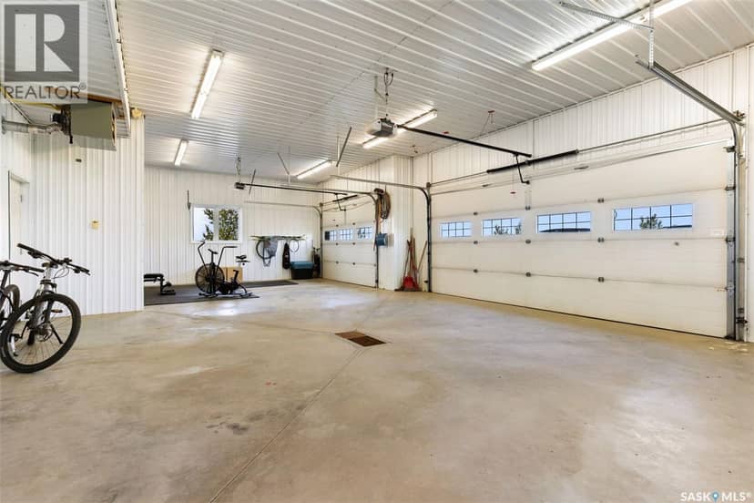 Batters Acreage — photo 4 of 40