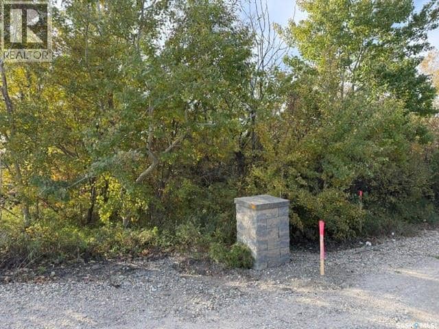 6 Humboldt Lake CRESCENT — photo 6 of 40