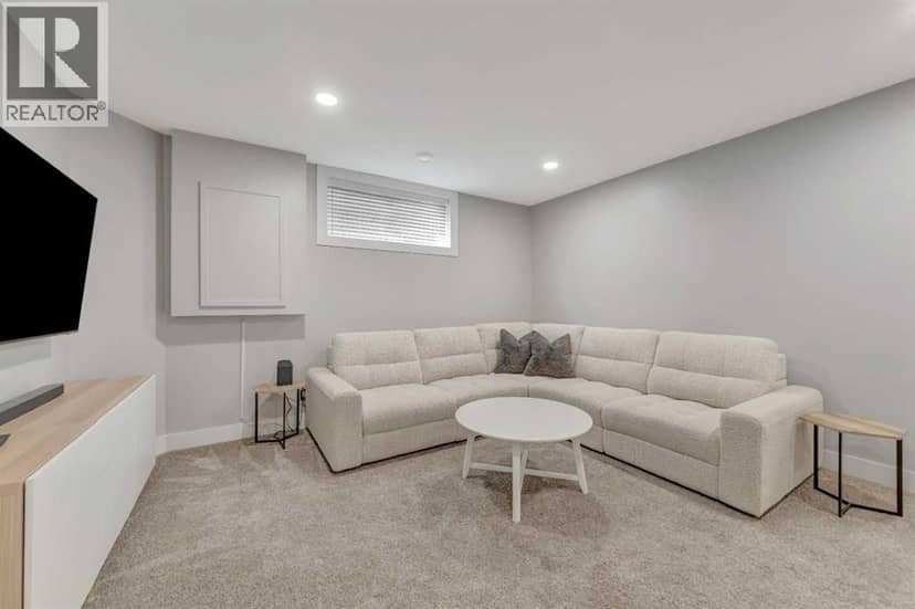 4111 34 Street — photo 30 of 40