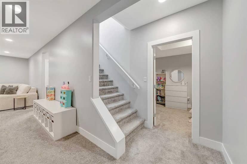 4111 34 Street — photo 25 of 40