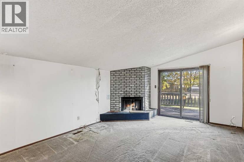3305 55 Avenue — photo 20 of 38