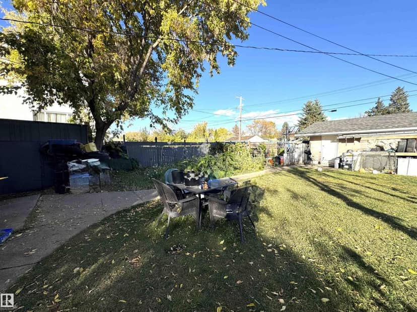 8108 124 AV NW — photo 16 of 27