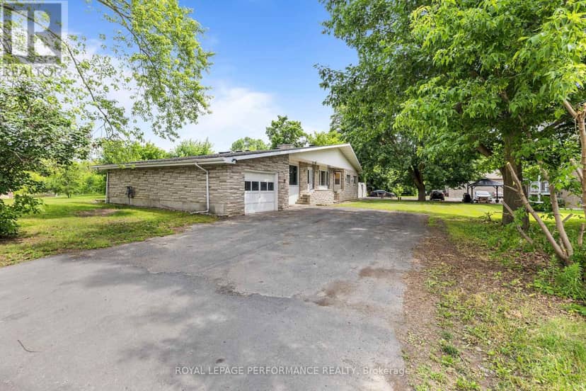438 Voyageur Place, Russell, photo 2