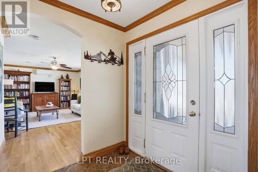 10 Orchard Street, Champlain, photo 7