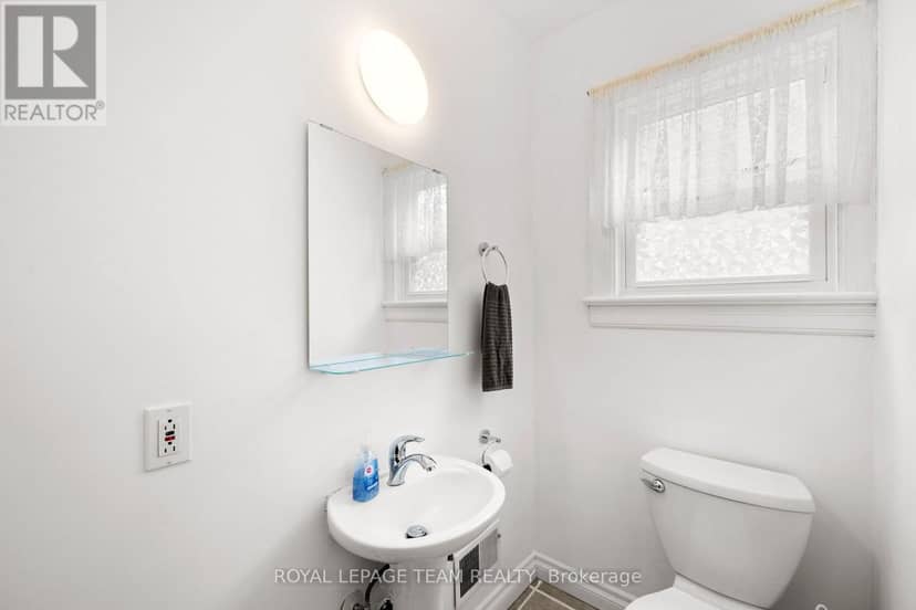 1272 Livingstone Avenue — photo 12 of 36