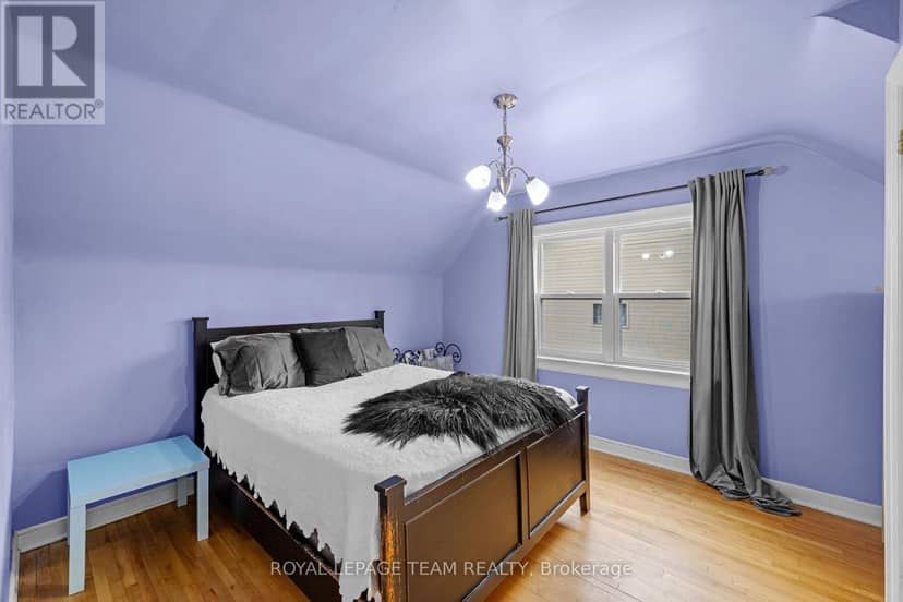 1272 Livingstone Avenue — photo 27 of 36