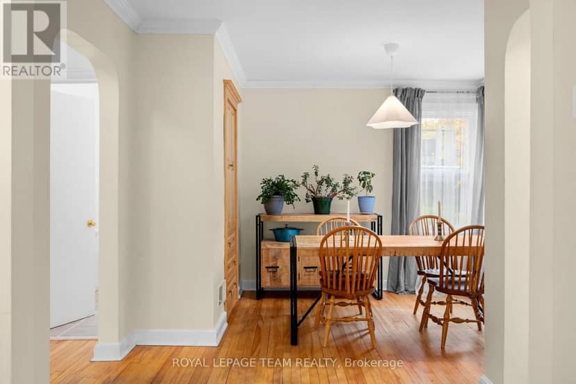 1272 Livingstone Avenue — photo 9 of 36
