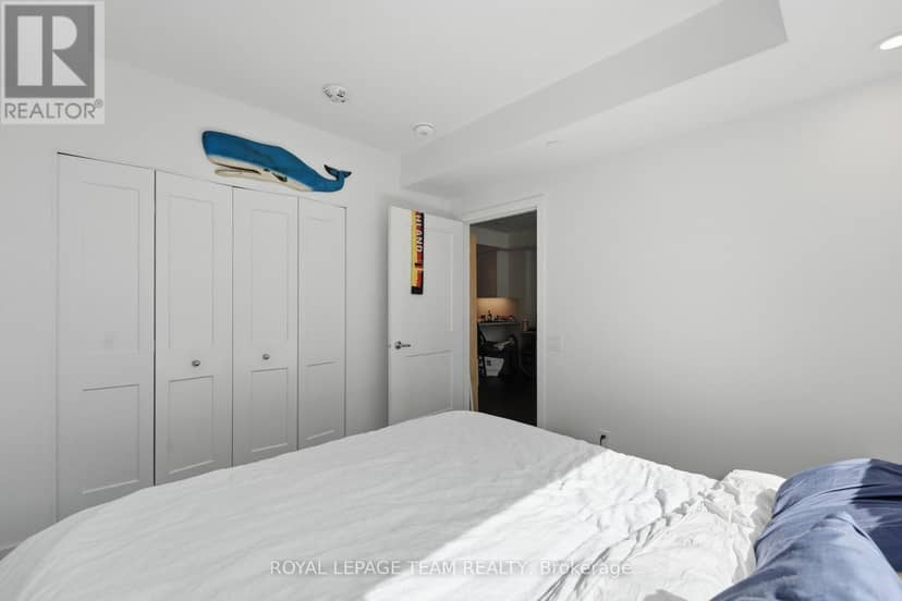 1409 - 180 George Street — photo 20 of 24