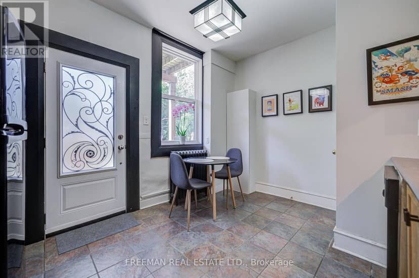 468 Markham Street — photo 11 of 40