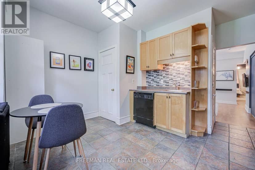 468 Markham Street — photo 15 of 40