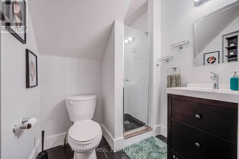 468 Markham Street — photo 18 of 40