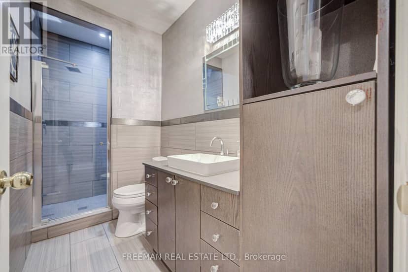 468 Markham Street — photo 33 of 40