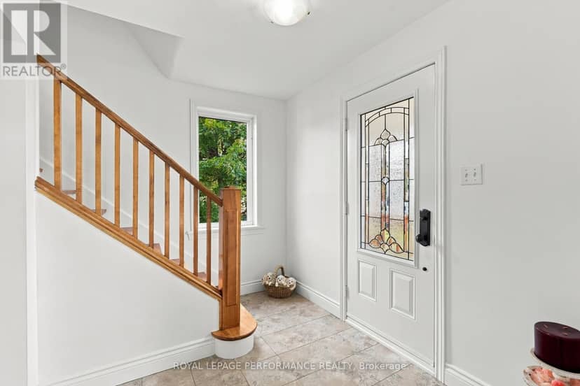 523 Gascon Street, Hawkesbury, photo 3