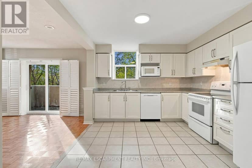 223 - 7373 Martingrove Road, Vaughan, photo 8