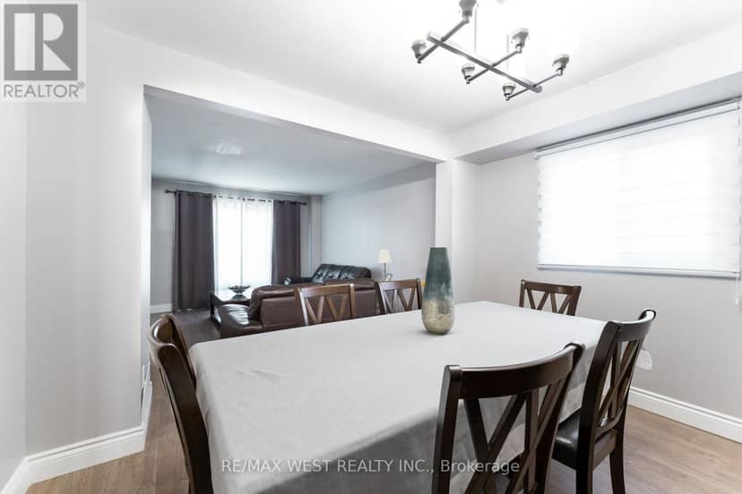 19 Moore Place, Barrie, photo 6
