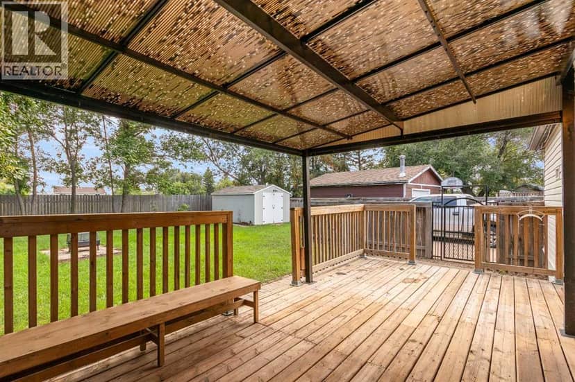4809 26 Street — photo 31 of 40
