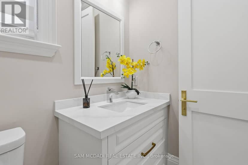 403 Willis Drive — photo 14 of 40