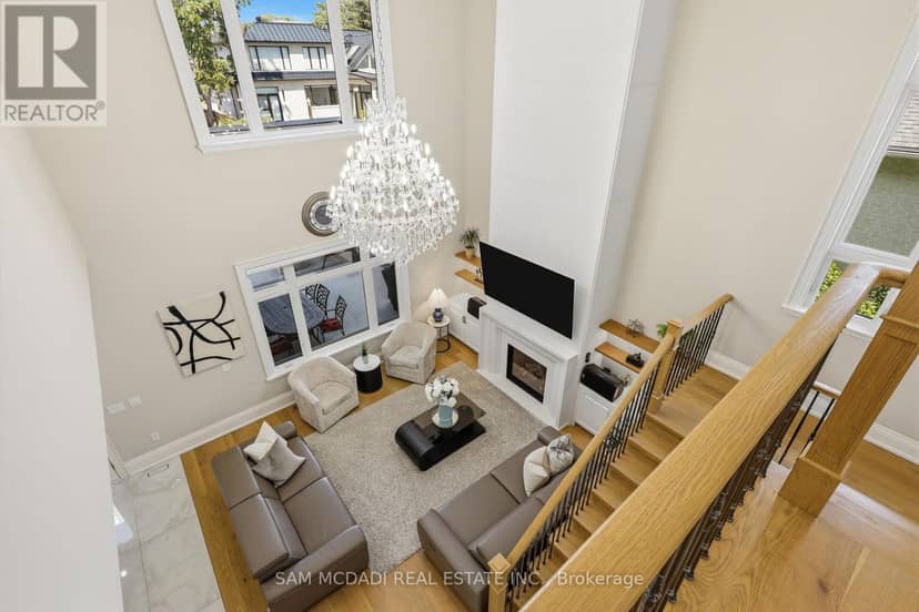 403 Willis Drive — photo 15 of 40