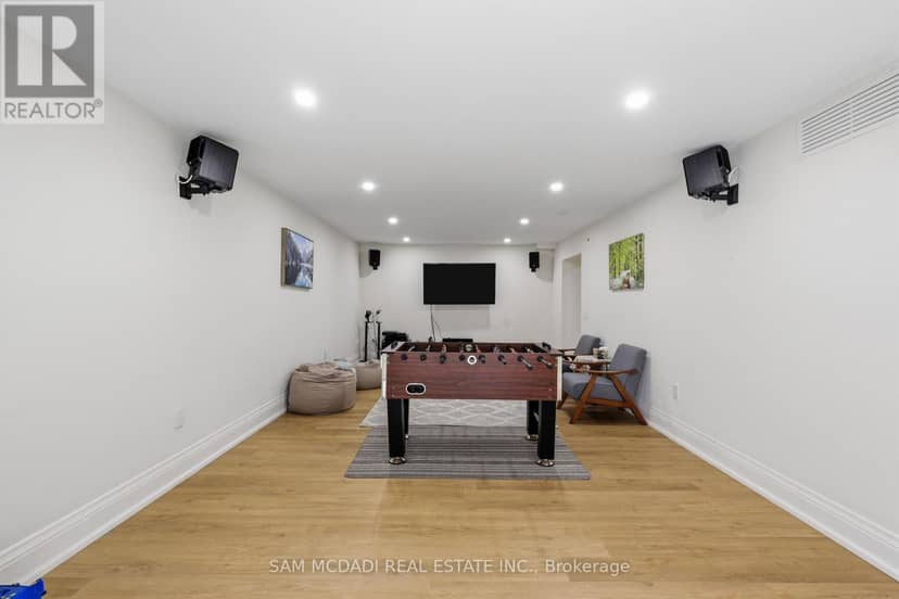 403 Willis Drive — photo 31 of 40