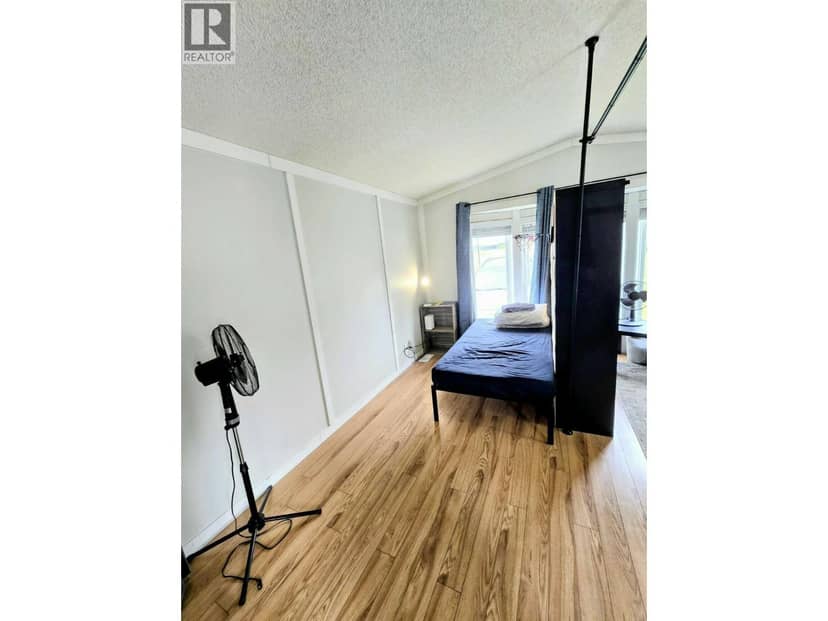 21 Champlain Place, Elkford, photo 4