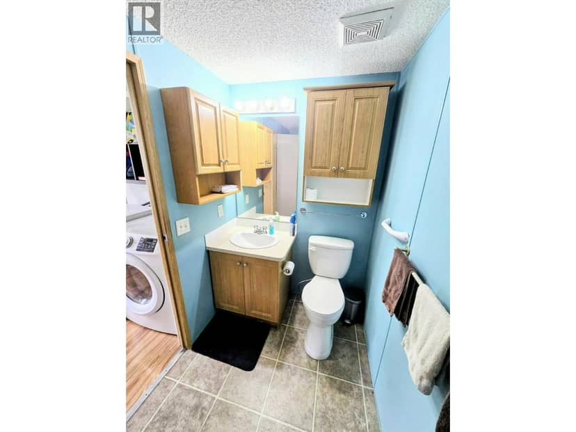 21 Champlain Place, Elkford, photo 8