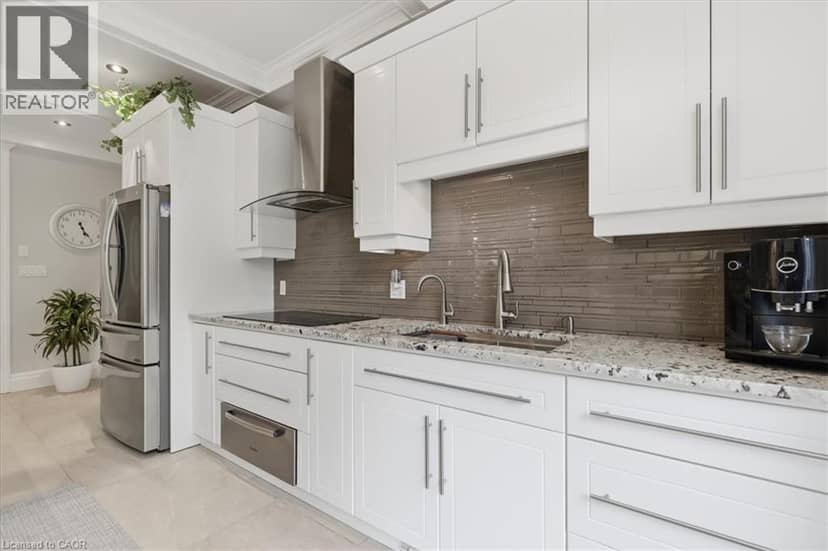 2371 SNYDERS Road E — photo 13 of 40