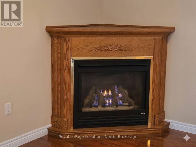 23 - 275 Huron Street — photo 20 of 40