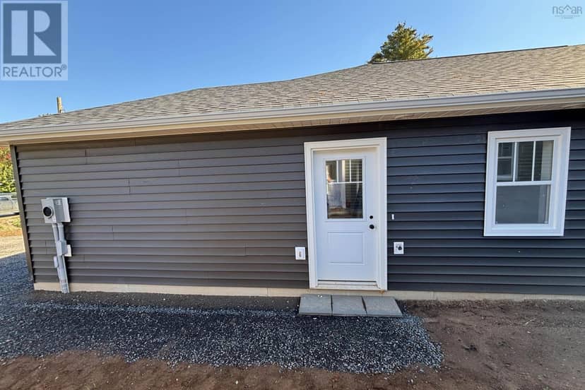 16 Hale Road — photo 15 of 24