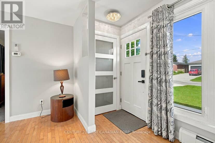 39 Dale Drive, Thames Centre, photo 5