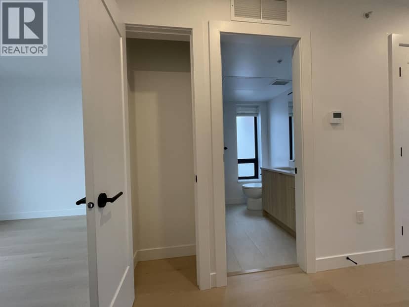 TH22 8899 SPIRES ROAD, Richmond, photo 5