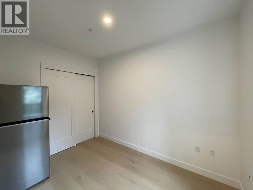 TH22 8899 SPIRES ROAD, Richmond, photo 6