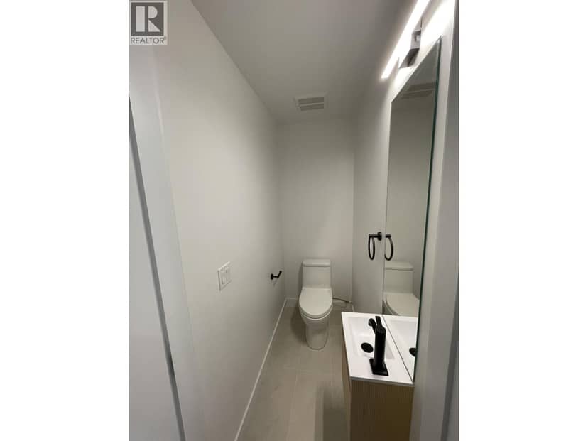 TH22 8899 SPIRES ROAD, Richmond, photo 8