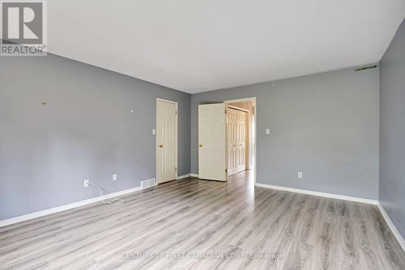 22 - 185 North Centre Road — photo 22 of 40