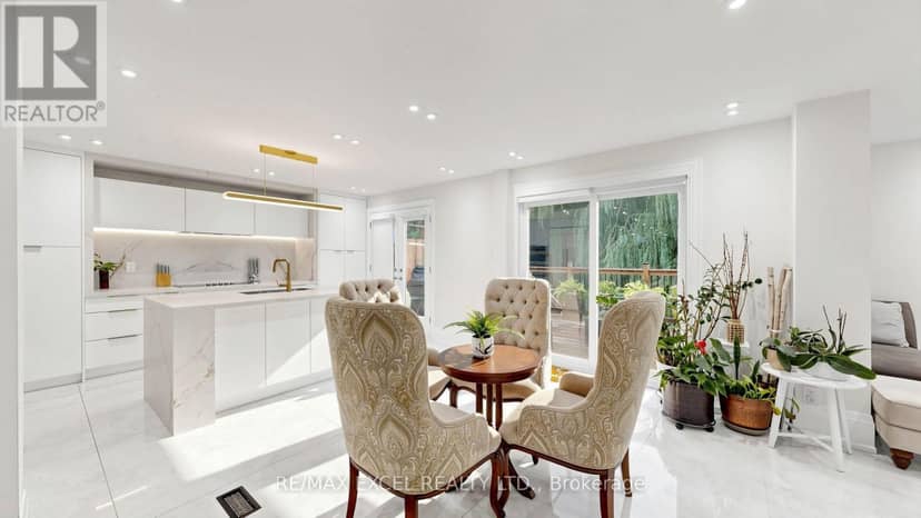 2B Trinity Crescent — photo 22 of 40