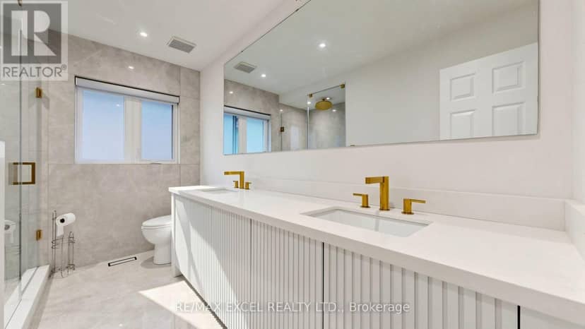 2B Trinity Crescent — photo 35 of 40